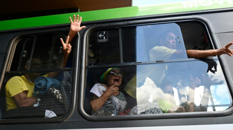 Saccages &agrave; Brasilia: des bolsonaristes lib&eacute;r&eacute;s, les financeurs recherch&eacute;s