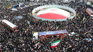 Tausende nehmen in Teheran Abschied von get&ouml;tetem Marinekommandeur