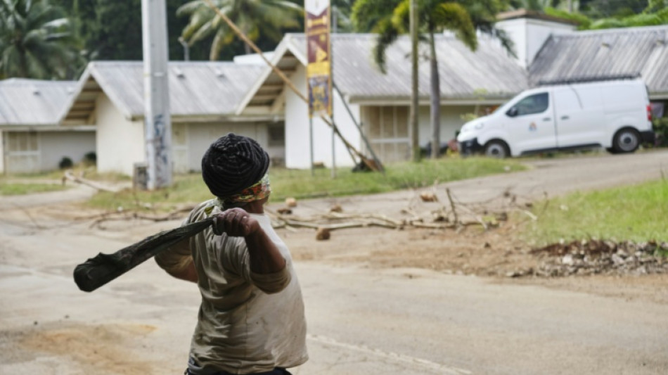 NCaledonia politicians agree on statehood while remaining French