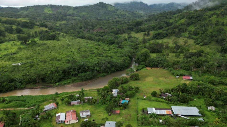 "Daremos la vida": campesinos rechazan un nuevo embalse del canal de Panam&aacute;