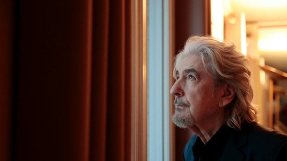 Serge Lama: "&agrave; un &acirc;ge, il faut savoir s'arr&ecirc;ter..." 