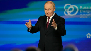 Putin diz que Rússia segue sendo 'um dos principais produtores de petróleo', apesar das pressões