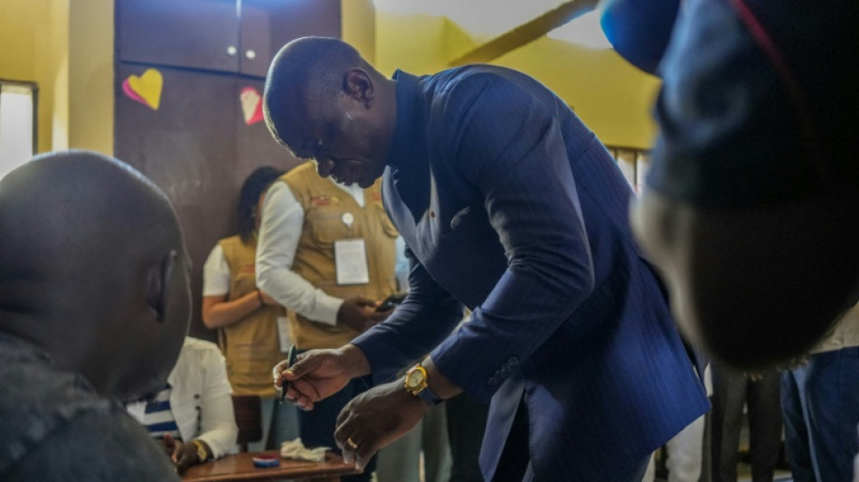 Pr&eacute;sidentielle au Gabon: le scrutin prend fin sans incident notable