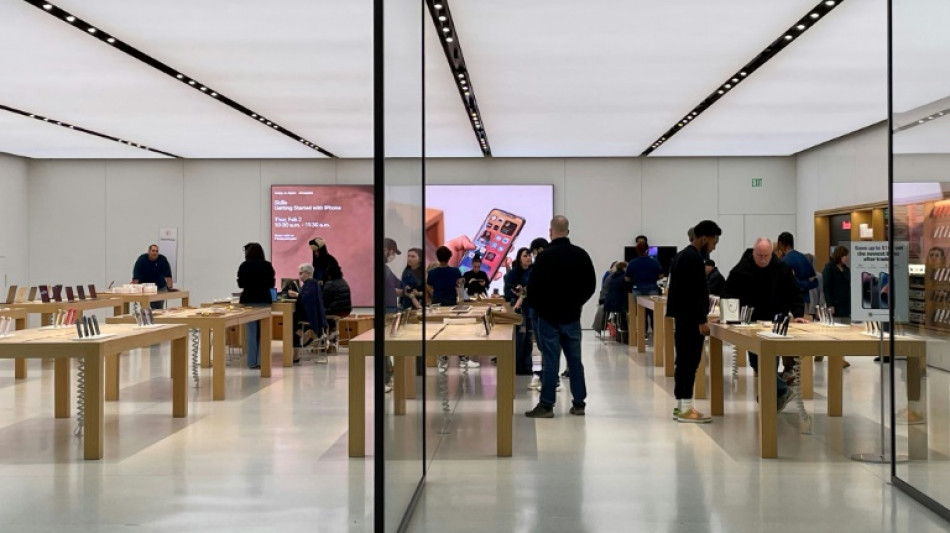 Apple reporta una facturaci&oacute;n y ganancias a la baja y las ventas de iPhone caen