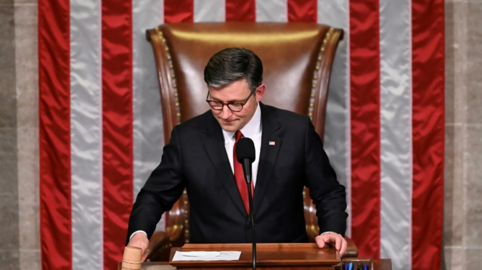 Congresso dos EUA aprova megaprojeto de lei or&ccedil;ament&aacute;ria de Trump