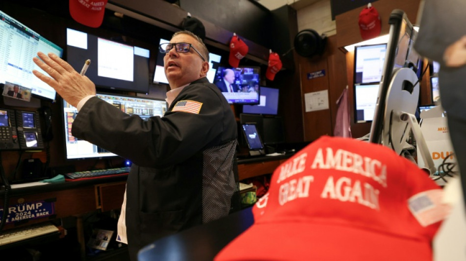 Wall Street en baisse, n'échappe plus aux craintes commerciales