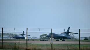 Libertados sob fian&ccedil;a cinco detidos por planejarem ataque contra base militar brit&acirc;nica