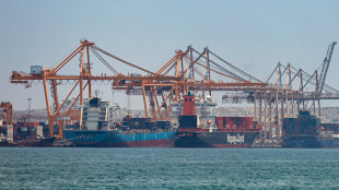 Emirati: missili iraniani contro due nostre petroliere a Hormuz, un morto e 8 feriti