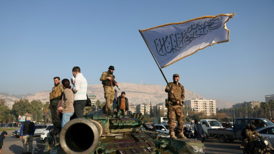 Les rebelles lancent le processus de transfert du pouvoir apr&egrave;s la chute d'Assad