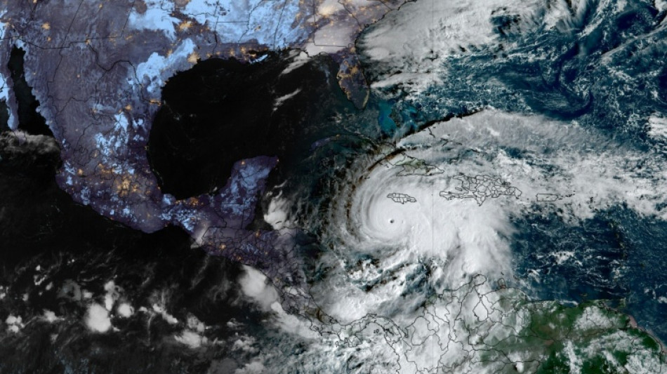 Jamaica teme destruição em massa com chegada do furacão Melissa