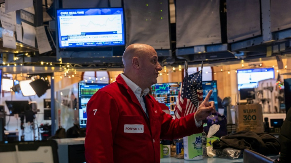 S&P 500 surges to record after strong US economic report 