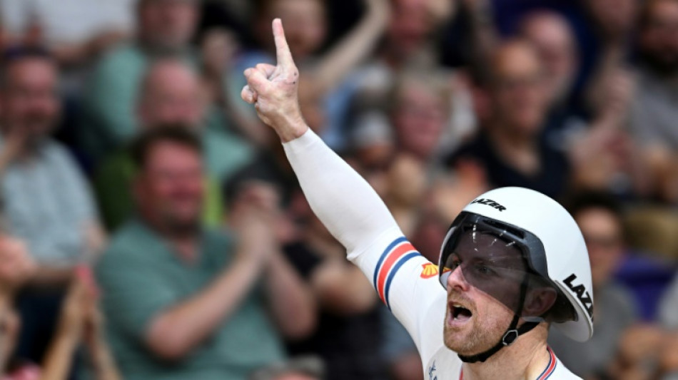 Ciclista brit&acirc;nico Jody Cundy conquista medalha pela 8&ordf; edi&ccedil;&atilde;o seguida dos Paral&iacute;mpicos