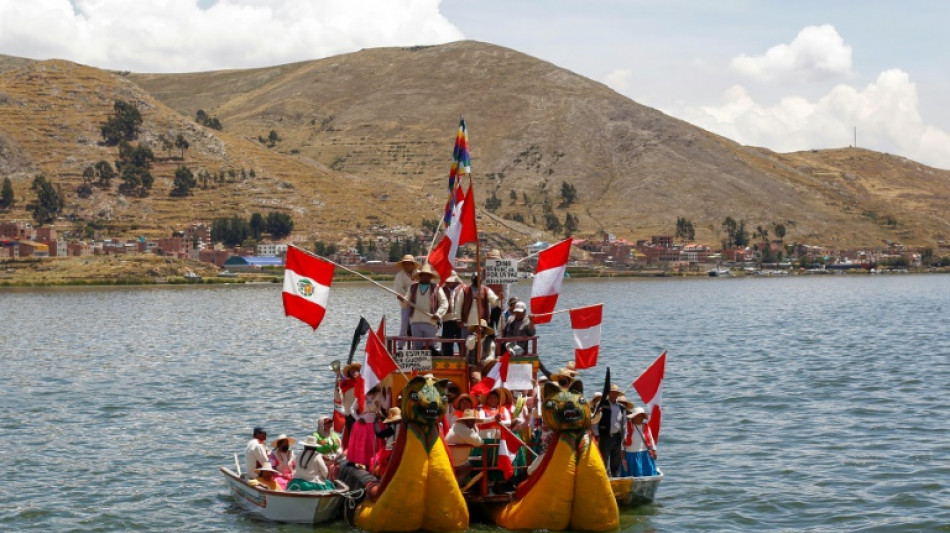 Au P&eacute;rou, la protestation gagne le lac Titicaca