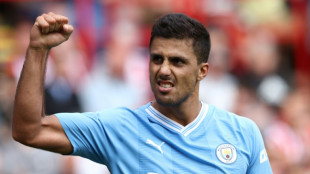 City vence Sheffield e &eacute; l&iacute;der isolado do Ingl&ecirc;s; Liverpool vira sobre Newcastle