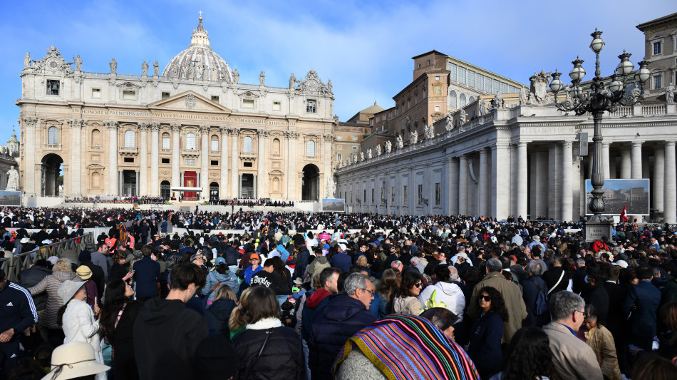 Iniziata messa per funerali del Papa, cinquemila concelebranti