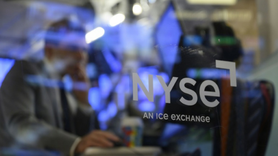 Wall Street en ordre dispers&eacute; apr&egrave;s l'ouverture, l'indice des prix de gros d&eacute;&ccedil;oit