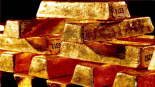 Prezzo oro in aumento, Spot scambiato a 4.071 dollari