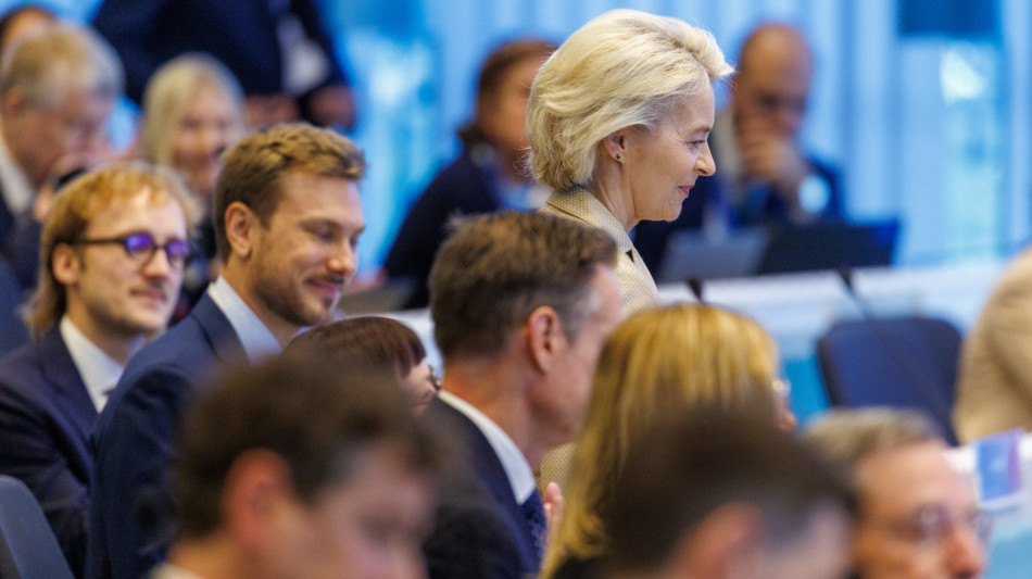 Von der Leyen, telefonata con Trump,più pressione su Mosca