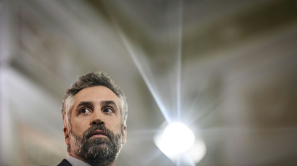 Partido socialista português inicia campanha para eleger novo líder