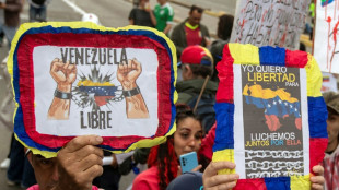 Oposi&ccedil;&atilde;o da Venezuela pede liberta&ccedil;&atilde;o de "presos pol&iacute;ticos" e Maduro celebra Natal