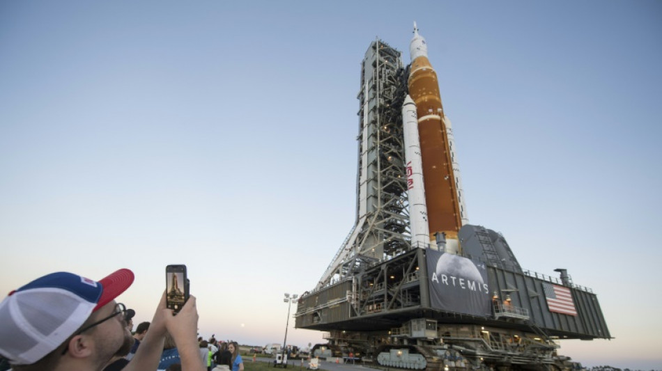 La r&eacute;p&eacute;tition g&eacute;n&eacute;rale a commenc&eacute; pour la fus&eacute;e de la Nasa vers la Lune