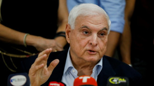 Ex-presidente panamenho Martinelli condenado a quase 11 anos de pris&atilde;o por lavagem de dinheiro