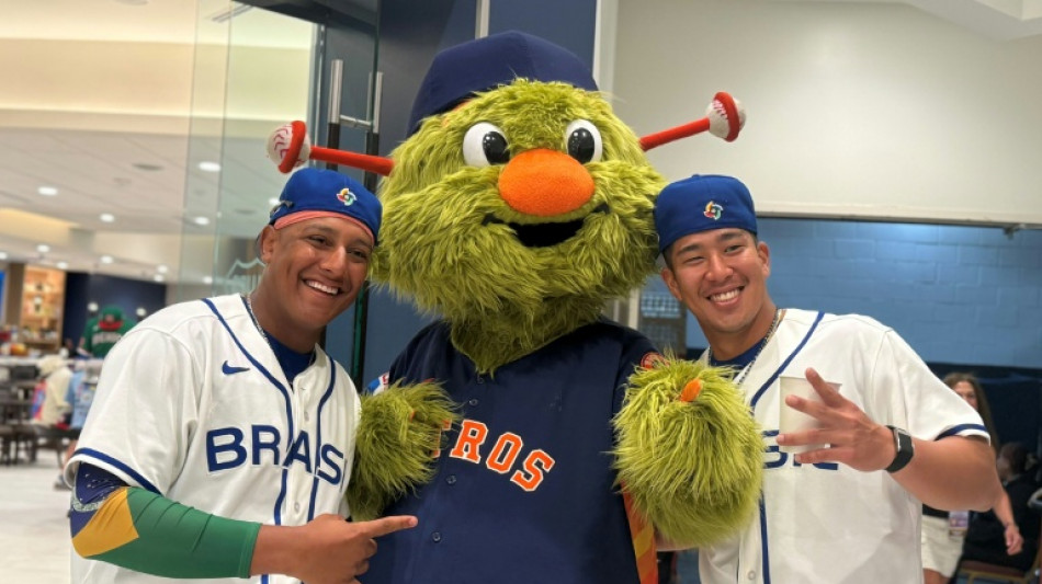 Talento local e disciplina japonesa: a mistura do Brasil no Cl&aacute;ssico Mundial de Beisebol