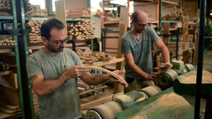 Dans les Landes, 1.500 chaises fabriqu&eacute;es pour Notre-Dame de Paris