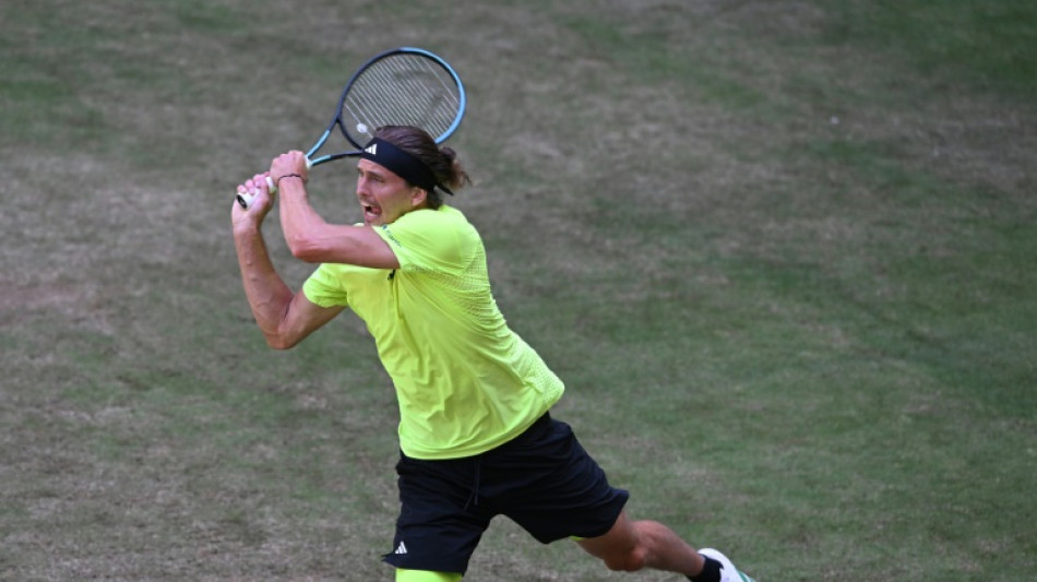 Zverev battles in Halle, faces Medvedev in semis 