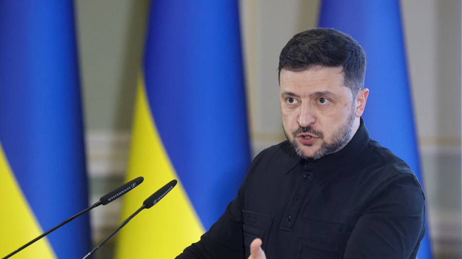 Zelensky, 'non c'&egrave; consenso con Usa su Donetsk e centrale di Zaporizhzhia'
