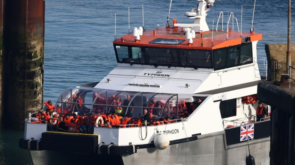 Aumentan las llegadas de migrantes por mar a Reino Unido en 2025