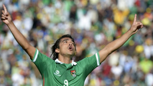 Aposentado, artilheiro Martins Moreno quer voltar à seleção boliviana, mas técnico veta