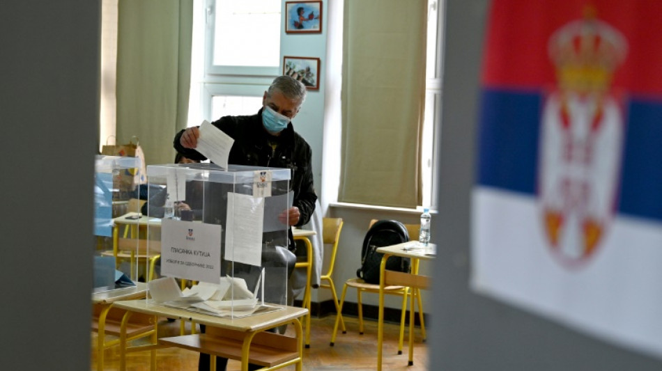 Los serbios acudieron a las urnas bajo la sombra de la guerra en Ucrania