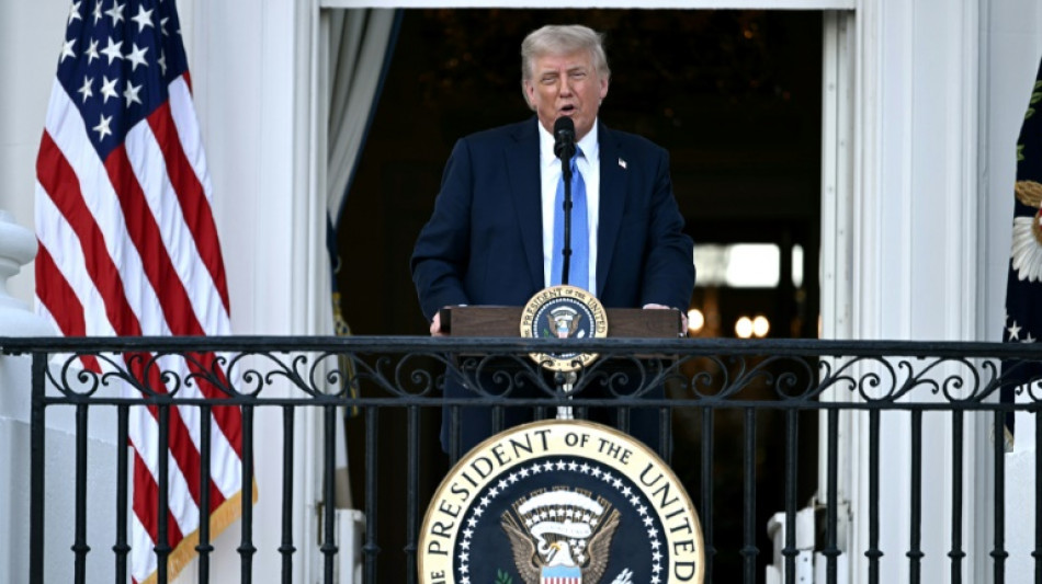 Trump r&eacute;cidive et ferme le territoire am&eacute;ricain aux ressortissants de 12 pays