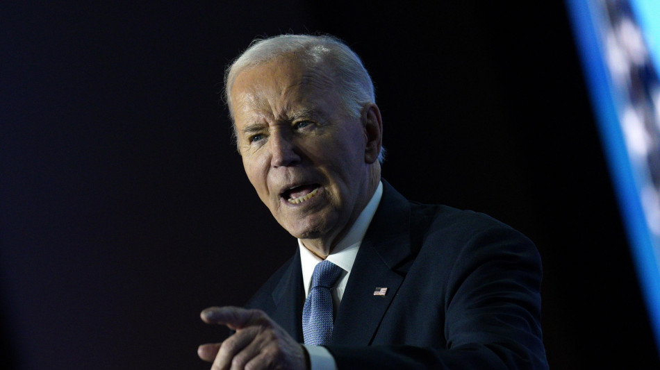 Biden, pressioni Trump su Kiev sono pacificazione con Mosca