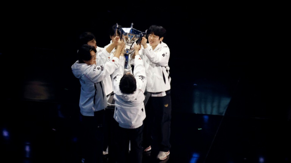 Esport: T1 et "Faker" d&eacute;crochent une cinqui&egrave;me &eacute;toile sur League of legends