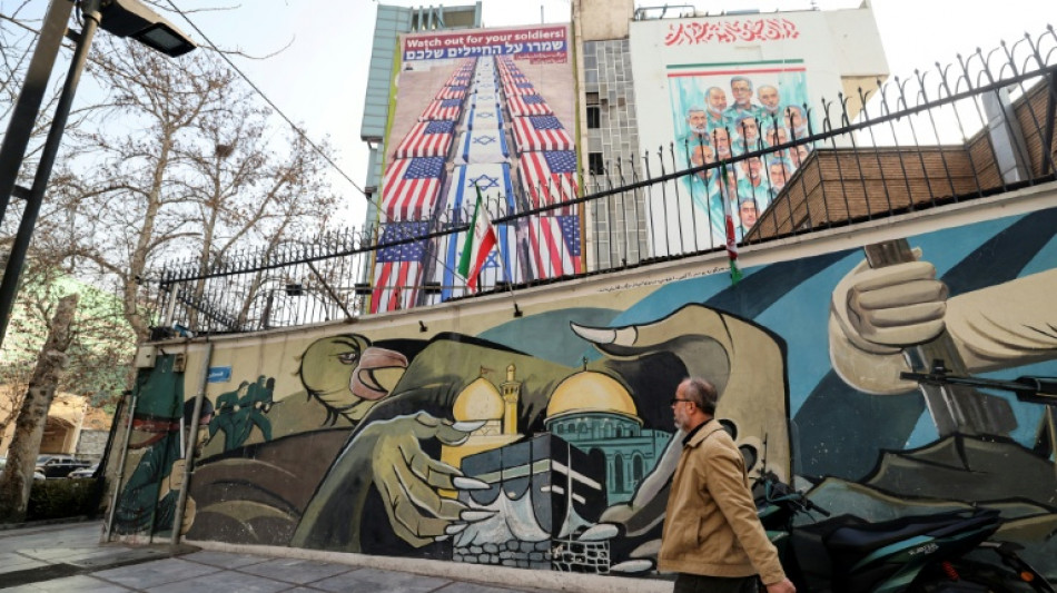 Ir&atilde; alerta para 'instabilidade' na regi&atilde;o ap&oacute;s 'amea&ccedil;as' dos EUA