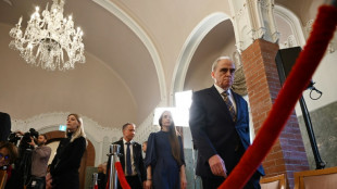 En recevant le Nobel de la paix, Ukrainiens et Russes d&eacute;noncent la guerre "folle" de Poutine