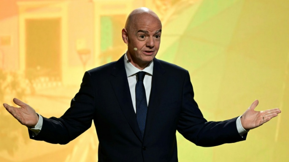 Dirigentes da Fifa aumentam press&atilde;o sobre Infantino