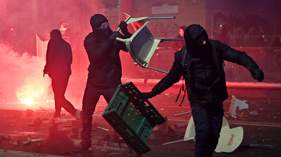 Crosetto, 'in mille hanno scatenato guerriglia a Torino, organizzati militarmente'