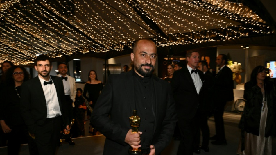 Pol&iacute;cia israelense prende e solta em seguida cineasta palestino ganhador do Oscar