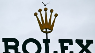 Sal&atilde;o do rel&oacute;gio de Genebra abre suas portas preocupado com China e EUA