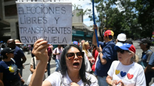 Protest denounces secrecy of Venezuela transition talks