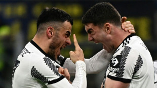 Kostic fires Juve past Inter as ruthless Napoli continue title march