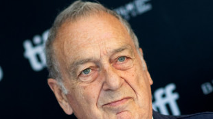 W&uuml;rdigung der Queen auf dem rotem Teppich