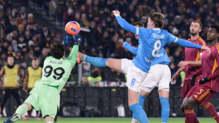 Napoli vence Roma (1-0) com gol de David Neres e se junta ao Milan na liderança do Italiano