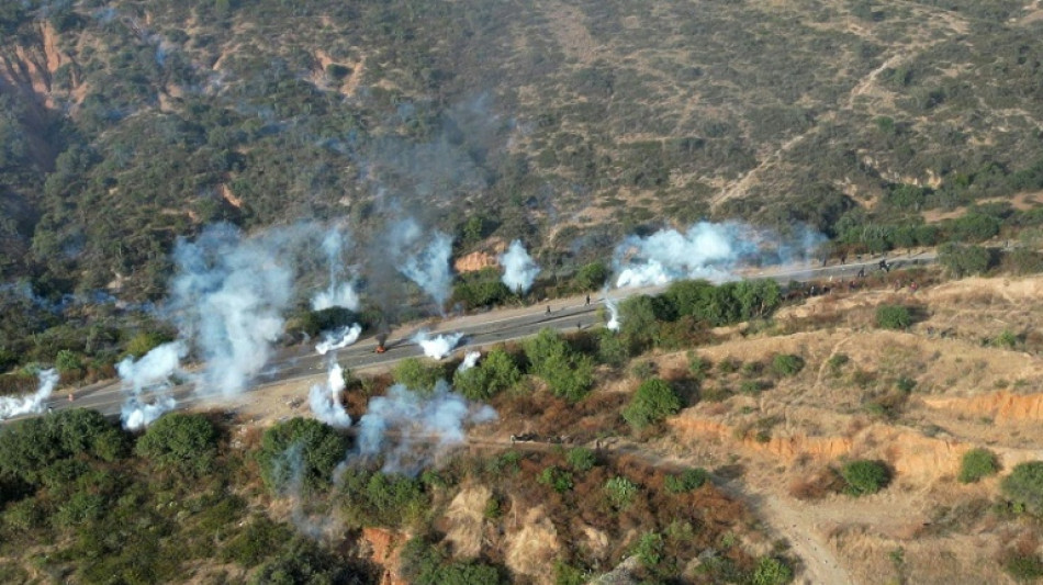 Confrontos entre policiais e apoiadores de Morales deixam cinco mortos na Bolívia