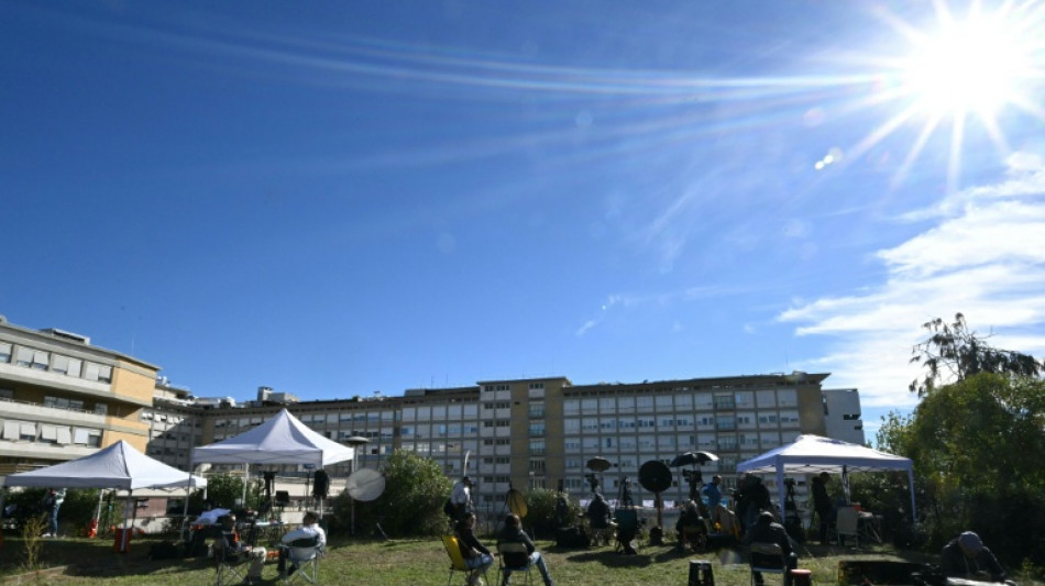 Papa tem 'evolu&ccedil;&atilde;o normal' ap&oacute;s cirurgia de c&acirc;ncer de pulm&atilde;o