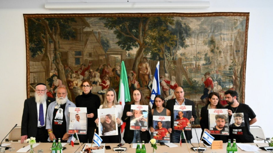 'Nossos filhos est&atilde;o em perigo', alertam fam&iacute;lias de ref&eacute;ns ap&oacute;s retomada da ofensiva israelense em Gaza