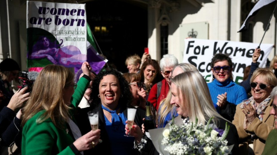 Oberstes britisches Gericht: Nur biologische Frauen sind vor Gesetz von 2010 Frauen 